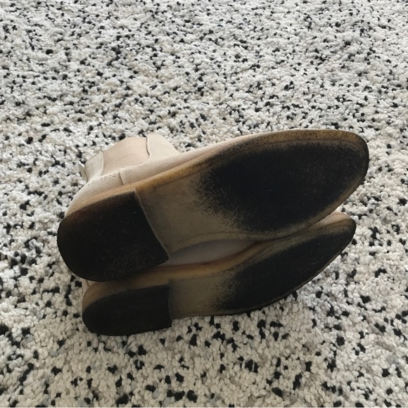 Common Projects Chelsea Boots - Picture 10 of 14